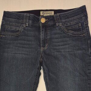 Democracy "Ab" technology stretch waist jeans in size 10/ 32" waist